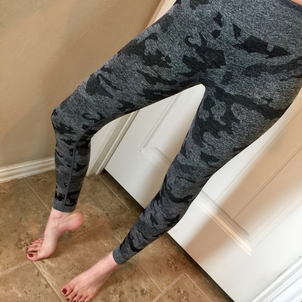 Kintasin Black/Gray camo high waist leggings New S